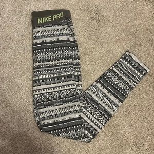 Nike Pro leggings